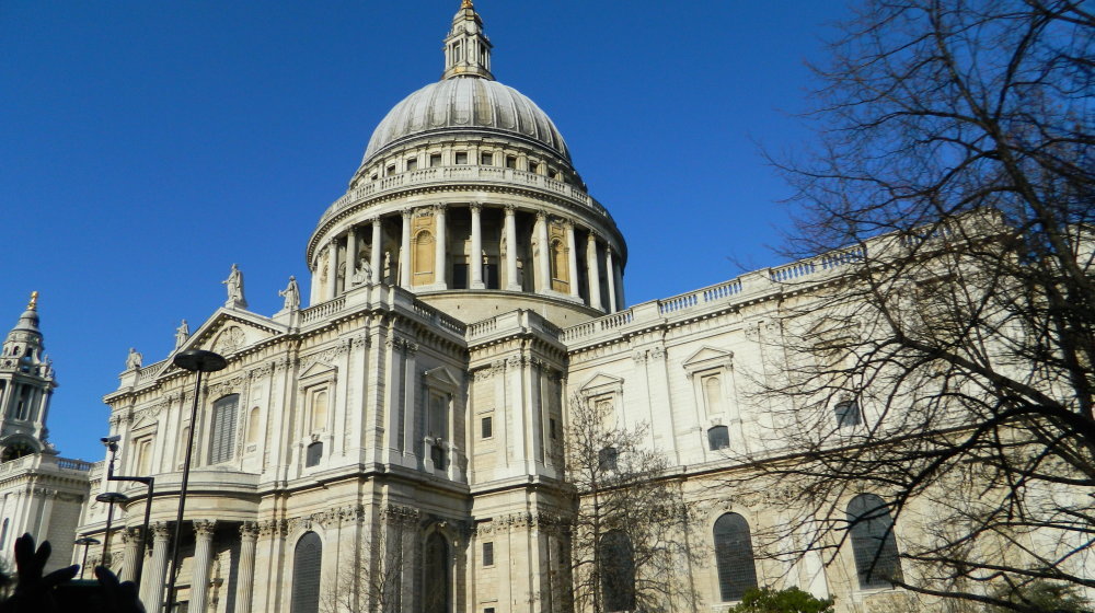 Hop on Hop off Bus Photos 6