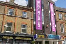Exploration au Cœur de l'Histoire : Le Théâtre de Greenwich