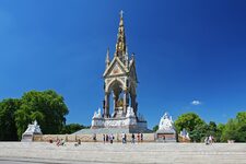 Exploration d'Histoire et Architecture : L'Éblouissant Hyde Park de Londres