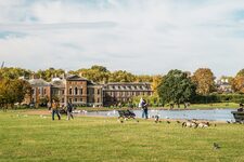 Kensington Gardens : Un Paradis pour les Familles