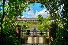 Kensington Gardens : Un Voyage à travers l'Histoire et l'Architecture