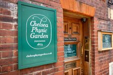 À la Découverte de Chelsea Physic Garden : Un Éden Botanique au Cœur de Londres